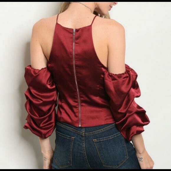 💜BOGO FREE FOR EQUAL OR LESSER PRICE💜 NEW Solaris Top Maroon Satin Puff Sleeve - Picture 2 of 2